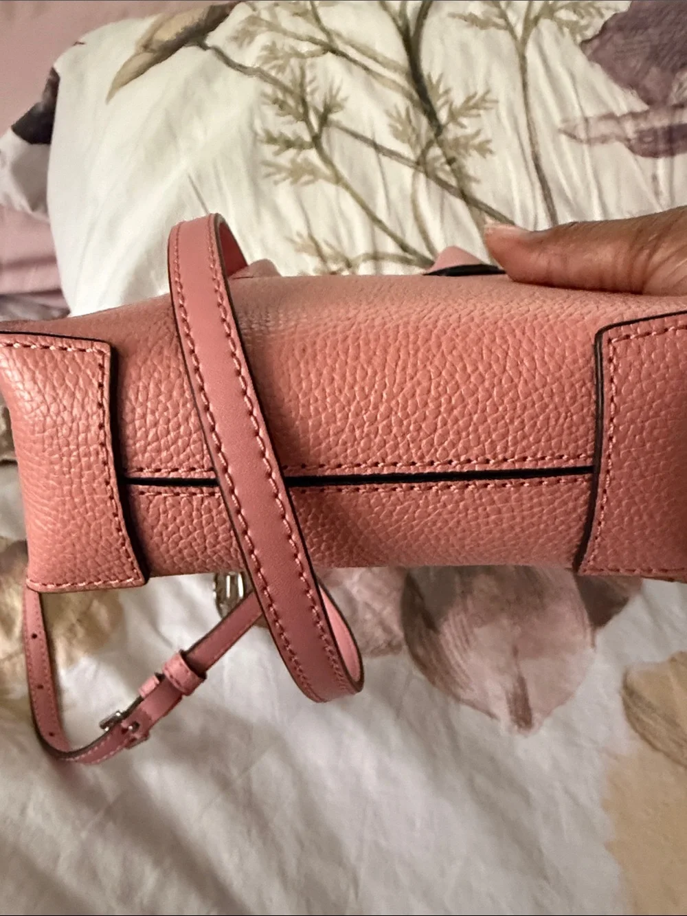 Michael Kors compact pebbled